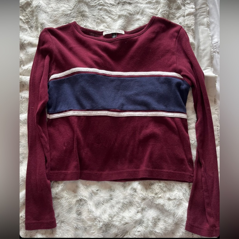 Macys cropped long sleeve shirt